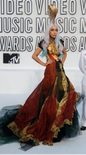 lady gaga at the 2010 VMA’s, in alexander mcqueen couture.