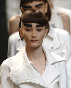 Iekeliene Stange at John Galliano Spring 2007