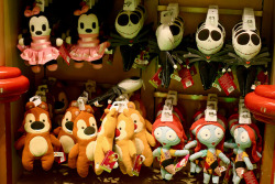 fangedpieho:  mickeyandminnie:  Pook-a-looz!