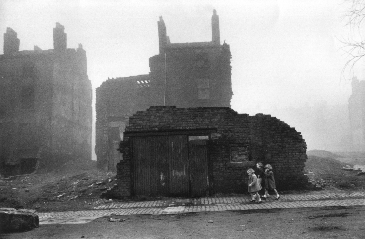 Liverpool, 1963 photo by Henri Cartier-Bresson