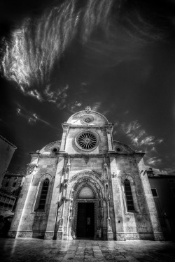 artemisdreaming:    Cathedral of St. James