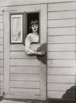 Girl in Circus Caravan, Koln Lindenthal photo by August Sander, Group of Circus People series, 1926