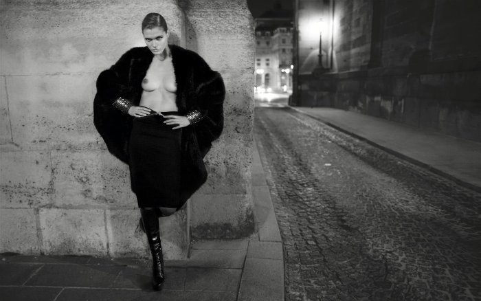 fashionnude:  Malgosia Bela photographed by Glen Luchford and styled by Anastasia