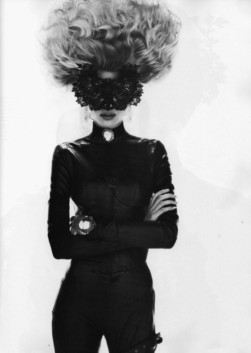 bohemea:
“ Lara Stone: Bal Masqué - Vogue Paris by Mert & Marcus, October 2010
”