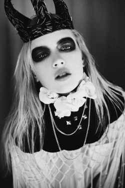 Gothic Style and Dark Glam