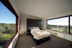 Mihogar:  Loft Bedroom, With A View 