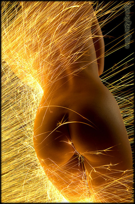 nudeforjoy:  camera-nsfw:  If it’s live it’s awesome, if its post processed,