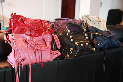 Because, don't we all luv fashion?