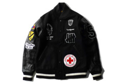 materialkillers:  UNDFTD Fall/Winter 2010 Stadium Patch Varsity Jacket - Unlike your normal two-toned varsity jacket, this one is all black. I’m all about all black everything. Too fresh.  Got the 輚 to cop one? Hit HAVEN.  i wana talk to my mom