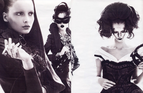 megustascuandocallas:  bienenkiste “Welcome to My World”. Snejana Onopka, Coco Rocha and Denisa Dvorakova by Mert & Marcus 