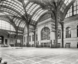 turnofthecentury:  Transitorium: 1910 | Shorpy 