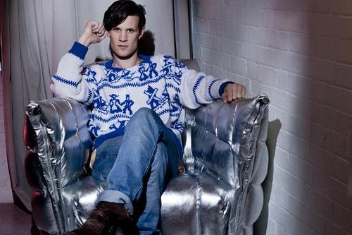 howardmooncolonexplorer:survivethelabyrinth:madehimsaycomfychairs:LOOK AT THAT GQMF IN DAT JUMPERLOO