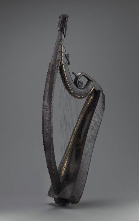 Sex artemisdreaming:  Harp (cláirseach)1734John pictures