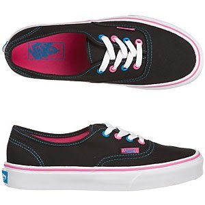 Love these baby Vans shoes ~