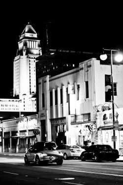 fuckyeahstreetlights:  Downtown Los Angeles-krishna.tumblr.com