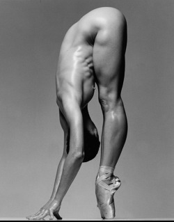 dancersaretheathletesofgod:  I’m not sure if you’ll take this submission since she is nude but I still wanted to try. This photo isn’t supposed to be “sexy” or anything like that. It shows off her muscles. That’s why I love it so much. When