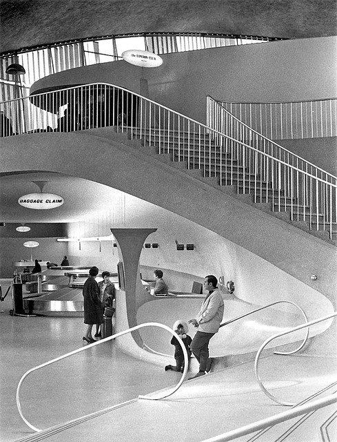 Via markcoatney:
“ Can you imagine how much better flying would be if all airport terminals were like this?
”