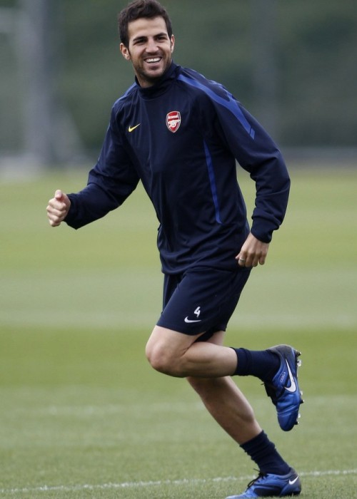 yellowasian:  Cesc Fabregas | Arsenal Training 10.18  AHHHHH !! happy smile