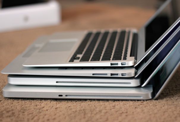 maclove:
“ From bottom to top:
15-inch MBP, 13-Inch MacBook, 13-inch MB Air, and an 11-inch MB Air.
”
The next generation of MacBooks.