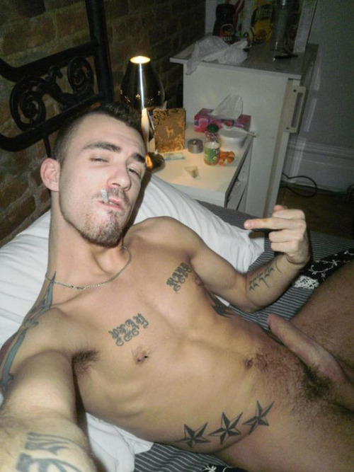 slimpartyboy:  Mmmm. I would love to take adult photos