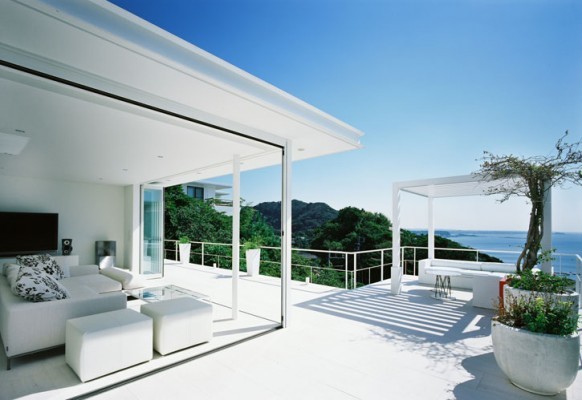 homedesigning:  Beautiful House Overlooking the Ocean | Interior Designs And Home