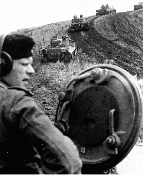 tanktanktank - Tanks, yo