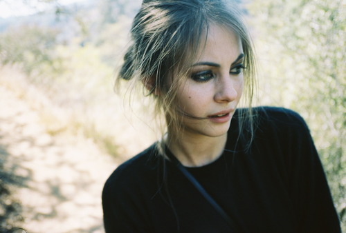 Willa Holland.