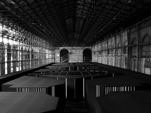 lybyly:  Versailles Maze “Intermission” by Hedi Slimane.   Toooo jest to!