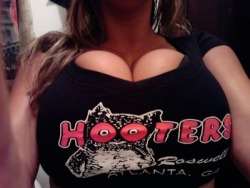 wow yep this is what you call hooters lush