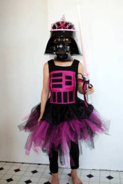 funkypriest:  gamefreaksnz:  Darth Vader Princess!  KICKASS  If I spawn&hellip; please be my bb?