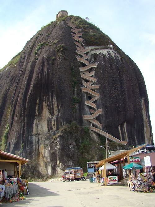 whocaresaboutarchitecture: Guatape - Antioquia