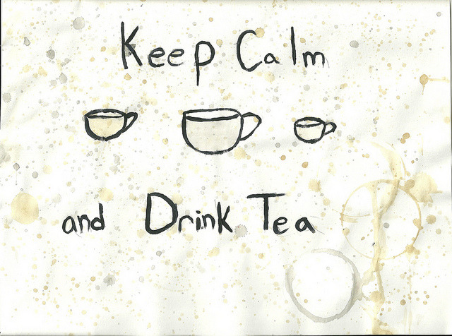 thatgirlsagenius:  mmmm. tea.   Spam Krzysiowy nadciąga.