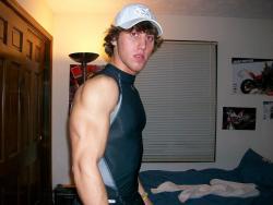  Amateur college muscle. This dude has solid
