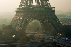 film-grain:  Paris the Eiffel tower in the