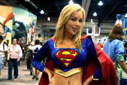 Comicbookcheesecake:  Sexy Supergirl 