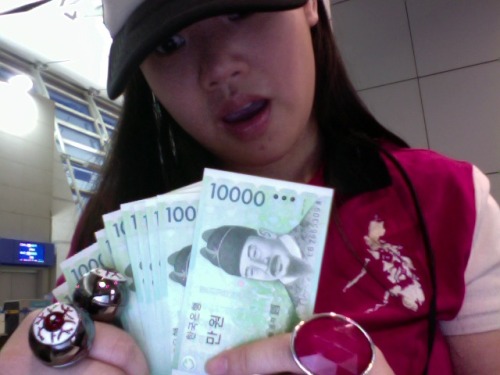 Just pimpin’ my Manwon in Seoul! lol . Quick stopover.~Ambushed~