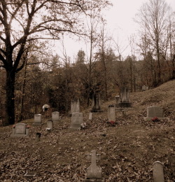 kentuckycore:  The last of my cemetery pictures,