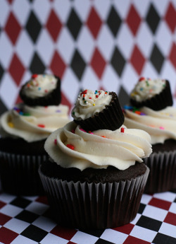 thedailywhat:  Kickass Cupcake(s) of the