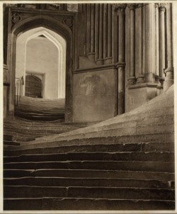 luzfosca:  Frederick H. Evans A Sea of Steps,