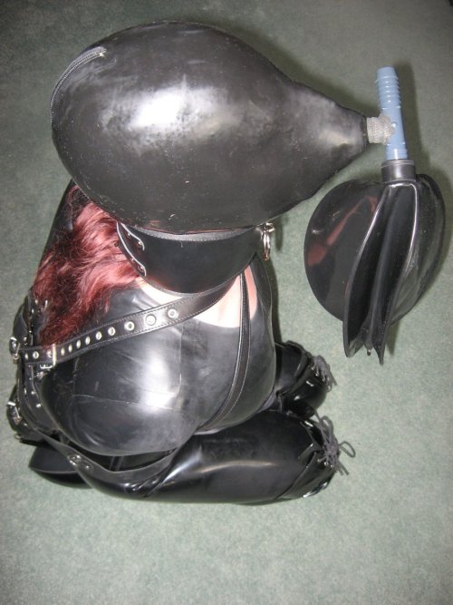 Bondage and fetish images @  Art of Bondage adult photos