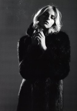 mille-fiori:  Andrej Pejic by Willy Vanderperre 