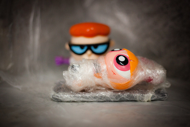 tangerinamecanica:  gamefreaksnz:  Dexter (by Rafa Gnomo)  Dexter!  Oh God, I get