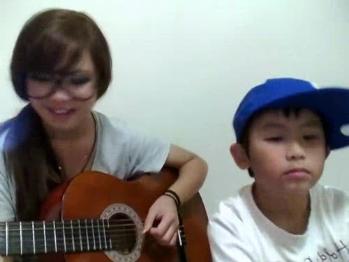 jackiexnguyen:  g1g2boo:  SO BEAUTIFUL - MUSIQ SOULCHILD -muck around cover with little bro =)So yeah its been raining pretty hard outside soooo me & little bro decided to make a short video of SO BEAUTIFUL since I recently learnt the chords so