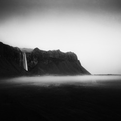 black-and-white:  Iceland on the Behance