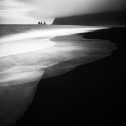 black-and-white:  Iceland on the Behance