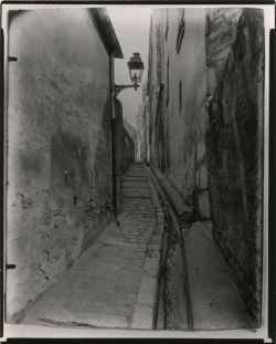 arsvitaest:  Eugène Atget, Passage Vaudrezanne,