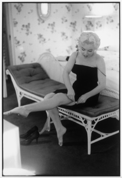 suicideblonde:  Marilyn Monroe photographed