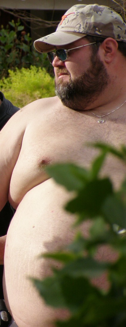 powerbear123:  rontxnca:  Dave is sweet and hot  Beautiful man!