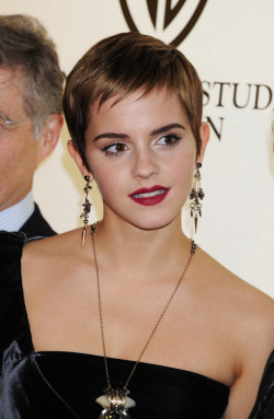 fyeahhotbrits:  Emma Watson 