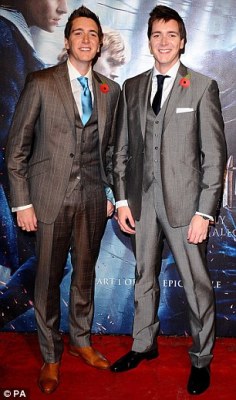 fyeahhotbrits:  James Phelps and Oliver Phelps